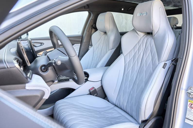byd seal seats