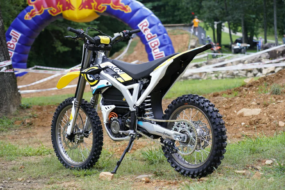 Sur-Ron Light Bee X 2025